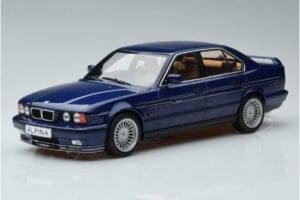 BMW Alpina B10 4.6 E34 Bleu MCG 1:18