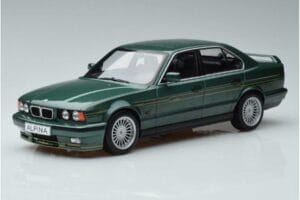 BMW Alpina B10 4.6 E34 Vert MCG 1:18