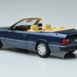 Mercedes 300 CE-24 A124 Cabriolet Nautical Blue Édition Limitée Norev 1:18
