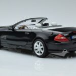 Mercedes SL500 R230 Noir Norev 1:18