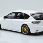 Subaru Impreza WRX STI R205 Avec Pièces Personnalisées Blanc Otto 1:18 - image 5 of 6