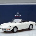 Alfa Romeo 2000 Spider Blanc Norev 1:18 - image 7 of 7