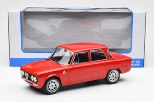 Alfa Romeo Giulia Nuova Super Rouge Custom Wheels MCG 1:18 MCG18333 Métal Moulé — image 6 sur 6