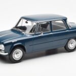 Alfa Romeo Giulia TI Bleu Pétrole Norev 1:18