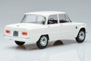 Alfa Romeo Giulia Ti Super Norev 1:18 187970 Métal Moulé — image 2 sur 6