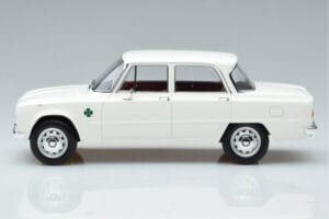 Alfa Romeo Giulia Ti Super Norev 1:18 187970 Métal Moulé — image 3 sur 6
