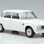 Alfa Romeo Giulia Ti Super Norev 1:18 187970 Métal Moulé - image 4 of 6
