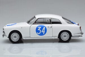 Alfa Romeo Giulietta SV #34 Targa Florio 1960 Kyosho 1:18 08957C Métal Moulé — image 4 sur 9