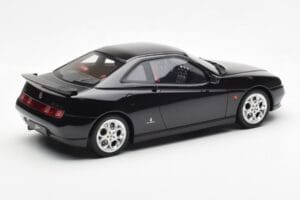Alfa Romeo GTV V6 916 Noir Otto 1:18 OT1057 Résine — image 2 sur 6
