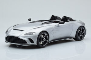 Aston Martin V12 Speedster Argent GT Spirit 1:18