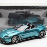 Aston Martin V12 Vantage Roadster Tayos Turquoise Vert GT Spirit 1:18 GT445 - image 6 of 6