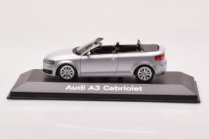 Audi A3 8P Cabriolet Argent Minichamps 1:43