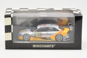 Audi A4 B7 DTM Team Audi Sport Phoenix #15 O. Jarvis DTM 2008 Minichamps 1:43 400081715 Métal Moulé — image 4 sur 4