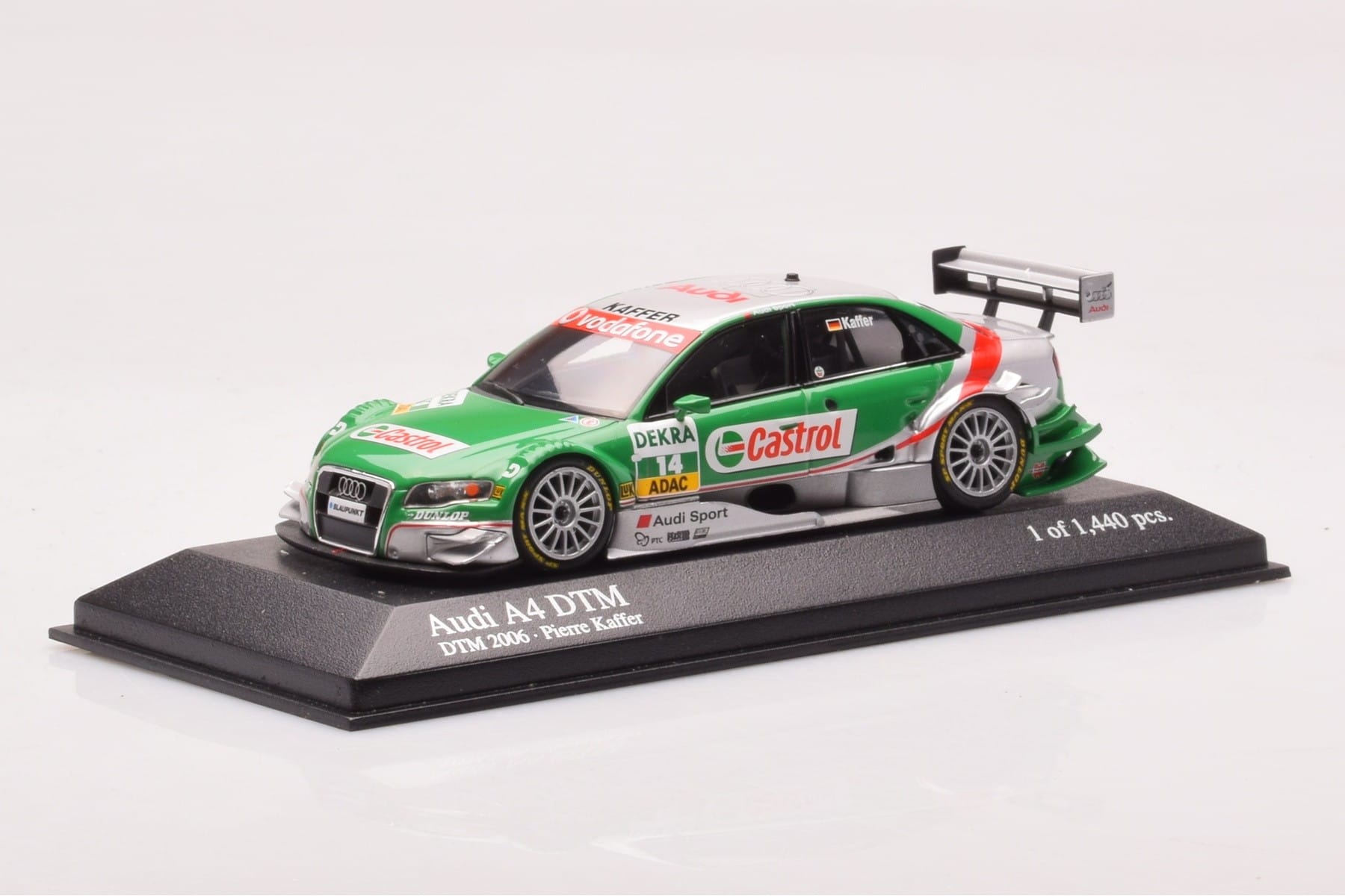 Audi A4 B7 DTM Team Phoenix #14 F. Kaffer DTM 2006 Minichamps 1:43 400061514 Métal Moulé — image 2 sur 4