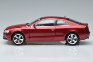 Audi A5 B8 Rouge Grenat Norev 1:18 188352 Métal Moulé — image 4 sur 7