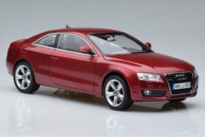 Audi A5 B8 Rouge Grenat Norev 1:18 188352 Métal Moulé — image 5 sur 7
