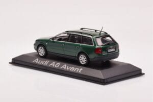 Audi A6 C5 Avant Vert Minichamps 1:43 5010106213 Métal Moulé — image 3 sur 4