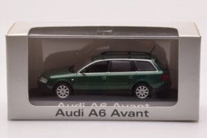 Audi A6 C5 Avant Vert Minichamps 1:43 5010106213 Métal Moulé — image 4 sur 4
