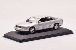 Audi A8 D2 Argent Minichamps 1:43 433013006 Métal Moulé — image 2 sur 4