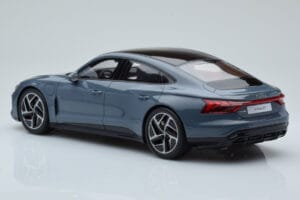 Audi E-Tron GT Gris GT Spirit 1:18 GT393 Résine — image 5 sur 6
