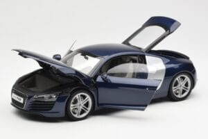 Audi R8 4.2 FSI V8 Bleu Kyosho 1:18 09213BL Métal Moulé — image 2 sur 8