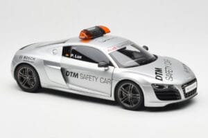 Audi R8 5.2 DTM Safety Car 2010 Kyosho 1:18 09216DTM Métal Moulé — image 6 sur 8