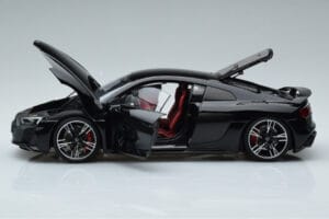 Audi R8 Performance Noir Kengfai 1:18 VAKF-0353 Métal Moulé — image 4 sur 10