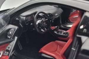 Audi R8 Performance Noir Kengfai 1:18 VAKF-0353 Métal Moulé — image 8 sur 10