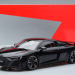 Audi R8 Performance Noir Kengfai 1:18 - image 10 of 10