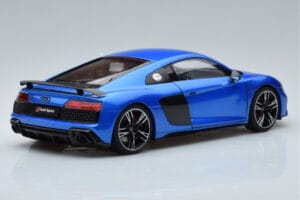 Audi R8 Performance Bleu Kengfai 1:18 VAKF-0355 Métal Moulé — image 3 sur 10