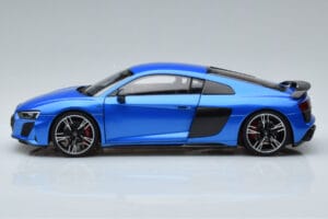 Audi R8 Performance Bleu Kengfai 1:18 VAKF-0355 Métal Moulé — image 5 sur 10
