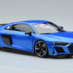 Audi R8 Performance Bleu Kengfai 1:18 - image 6 of 10