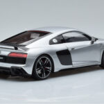 Audi R8 Performance Argent Kengfai 1:18 - image 3 of 10