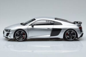 Audi R8 Performance Argent Kengfai 1:18 VAKF-0354 Métal Moulé — image 5 sur 10