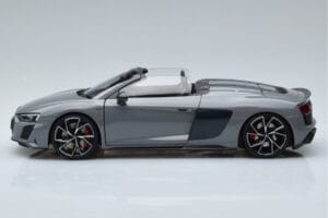 Audi R8 Spyder Performance Nardo Gris Kengfai 1:18 VAKF-0352 Métal Moulé — image 6 sur 11