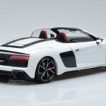Audi R8 Spyder Performance Blanc Kengfai 1:18 - image 3 of 11
