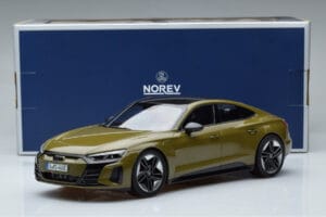 Audi RS E-Tron GT Olive Norev 1:18 188380 Métal Moulé — image 6 sur 6
