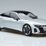 Audi RS e-tron GT Argent Norev 1:18 188381 Métal Moulé - image 4 of 6