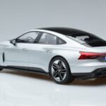 Audi RS e-tron GT Argent Norev 1:18 188381 Métal Moulé - image 5 of 6