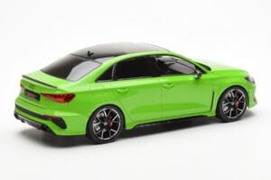 Audi RS3 8Y Berline Vert MCG 1:18 MCG18449 Métal Moulé — image 2 sur 6