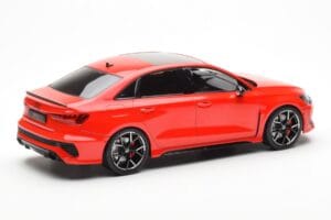 Audi RS3 8Y Berline Rouge MCG 1:18 MCG18451 Métal Moulé — image 2 sur 6