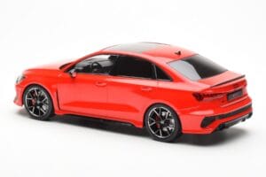 Audi RS3 8Y Berline Rouge MCG 1:18 MCG18451 Métal Moulé — image 5 sur 6