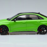 Audi RS3 8Y Berline Vert GT Spirit 1:18 - image 3 of 6