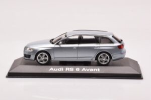 Audi RS6 C6 Monza Argent Minichamps 1:43