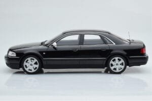 Audi S8 D2 Noir Otto 1:18 OT082 Résine — image 3 sur 6