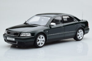 Audi S8 D2 Vert Otto 1:18