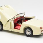 Austin-Healey Sprite Mk I Open Old English Blanc Kyosho 1:18 08953EW - image 5 of 8