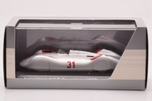 Auto Union Stromlinie #31 AVUS 1937 Argent Minichamps 1:43 5030900503 Métal Moulé — image 4 sur 4