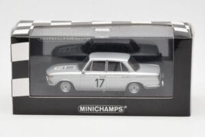 BMW 2000 Ti #17 J. Ickx / C. van Ophem Winners 24 Hours of Spa 1966 Minichamps 1:43 400662517 Métal Moulé — image 4 sur 4