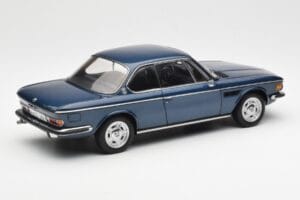 BMW 3.0 CSi E9 Bleu Métallique AUTOart 1:18 70672 Métal Moulé — image 3 sur 8